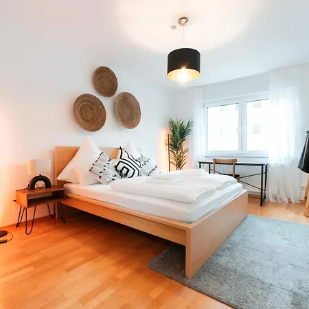 Modernes Mit Balkon Am Hbf Apartment *