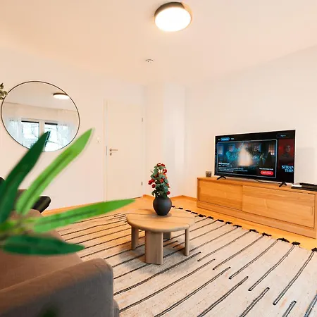 Modernes Mit Balkon Am Hbf *