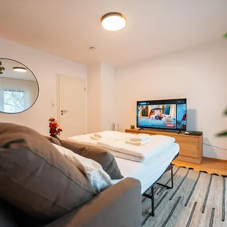 Modernes Mit Balkon Am Hbf