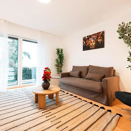 Lejlighed Modernes Mit Balkon Am Hbf Koblenz (Rhineland-Palatinate)
