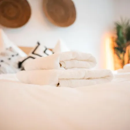 Apartment Modernes Mit Balkon Am Hbf