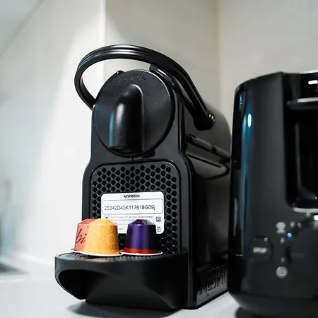 Modernes Mit Balkon Am Hbf