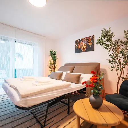 Modernes Mit Balkon Am Hbf * Koblenz (Rhineland-Palatinate)