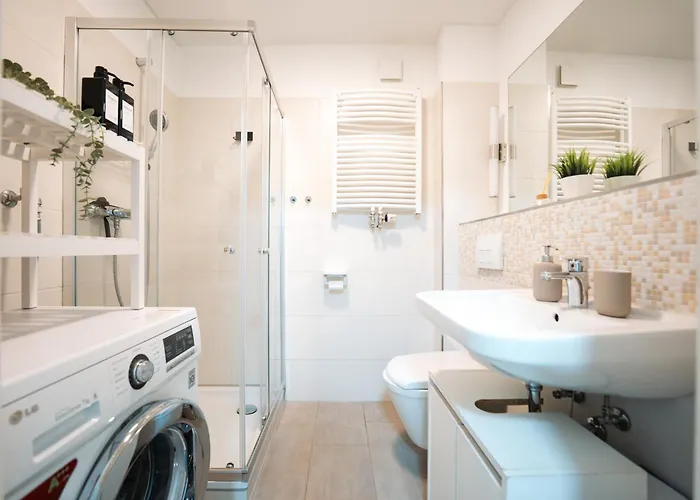 Appartement Modernes Mit Balkon Am Hbf