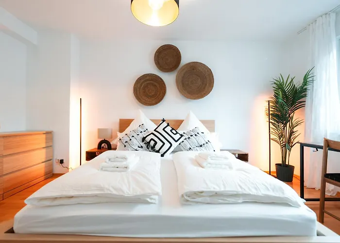 Modernes Mit Balkon Am Hbf